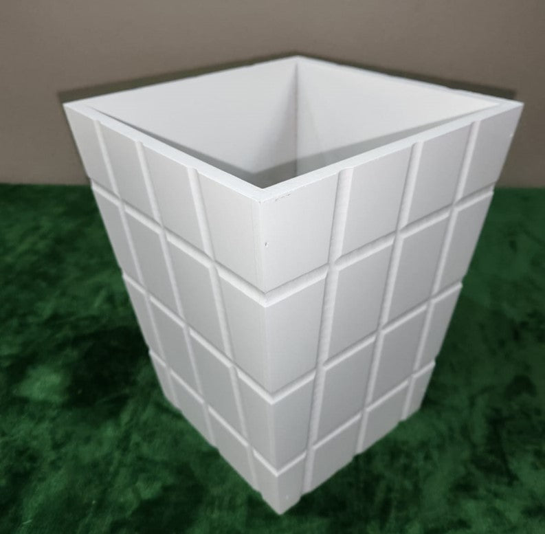 Large Square Flower Pot (24cm)