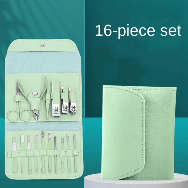 Manicure Set (16 pcs)