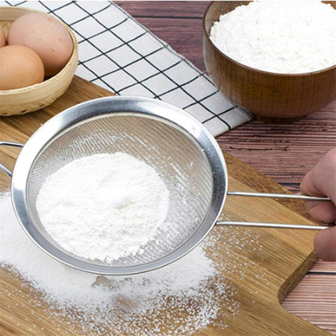 Hand-held Flour Sieve (14cm)