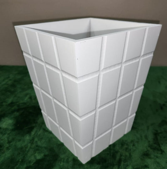 Large Square Flower Pot (24cm)