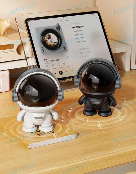 Astronaut Wireless Bluetooth Speaker