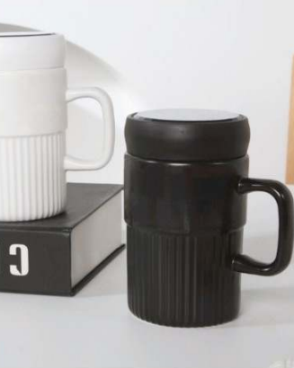 Ceramic Cup With Lid (400ml)