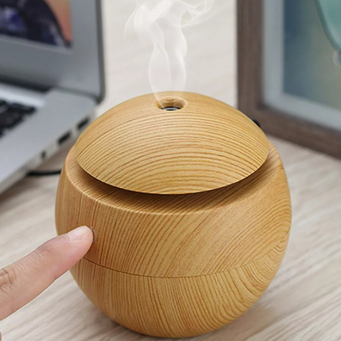 Mini Round LED Ultrasonic Aroma Humidifier (130ml)